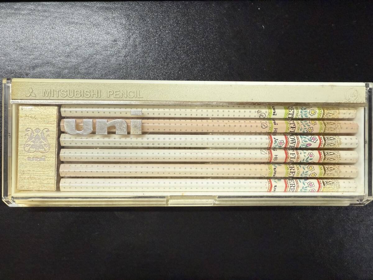 未使用 三菱鉛筆 ユニ uni UNI 花 HB 1ダース 消しゴム付き 昭和レトロ ファンシー ビンテージ 拍卖