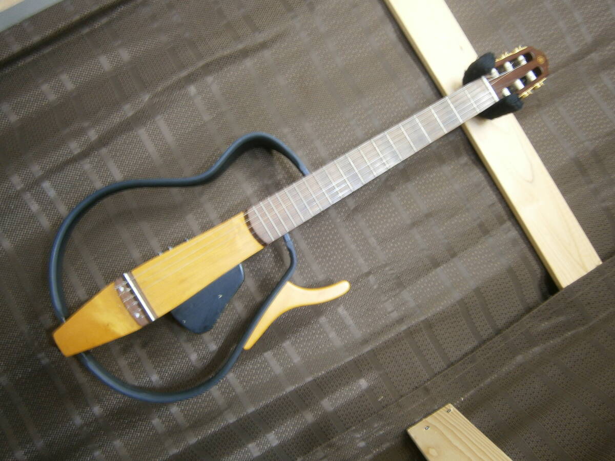 ★期間限定特価・中古・ヤマハ<サイレントギター>クラシックギター拍卖