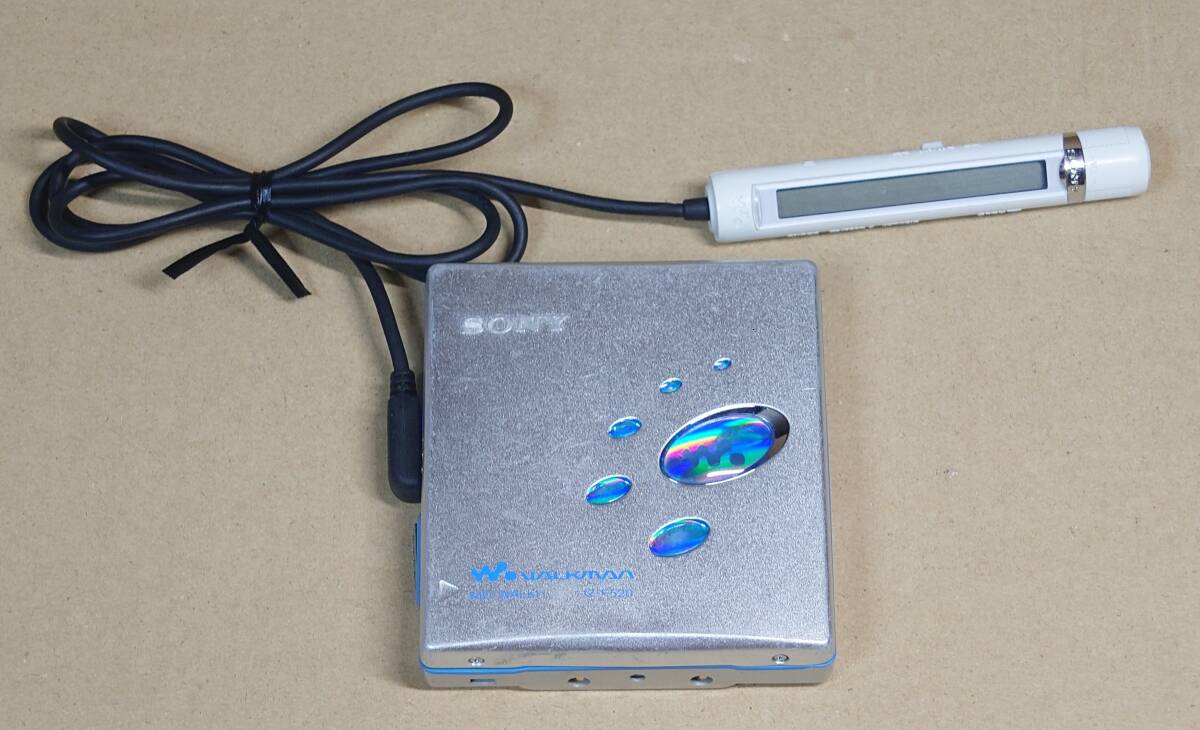 動作品 SONY ソニー ポータブルMDプレーヤー MZ-E520 / MD WALKMAN拍卖
