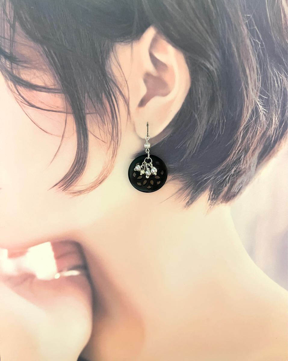 ハンドメイド☆チタンおしゃれピアス プラスティックパーツ シルバー 可愛い 結婚式拍卖