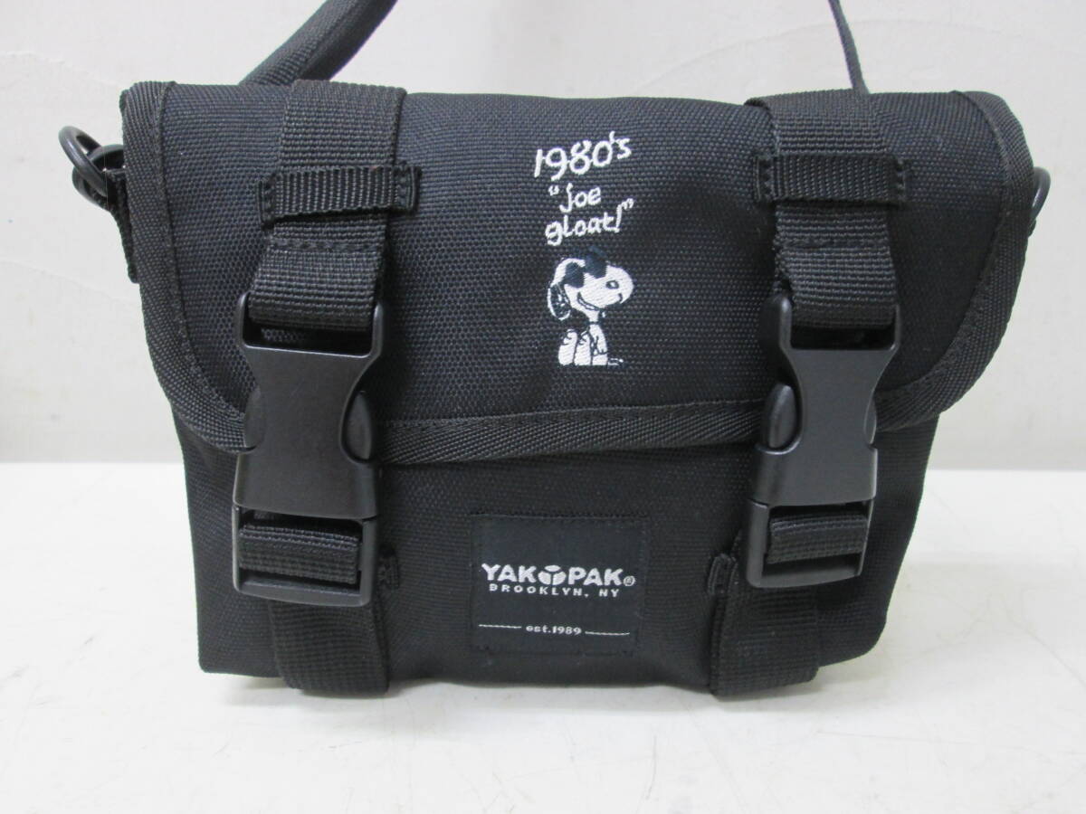 (82)♪YAKPAK ヤックパック PEANTS スヌーピー レディース ナイロン ミニ ショルダーバッグ ポシェット 黒 ブラック 約14×16×6cm 拍卖
