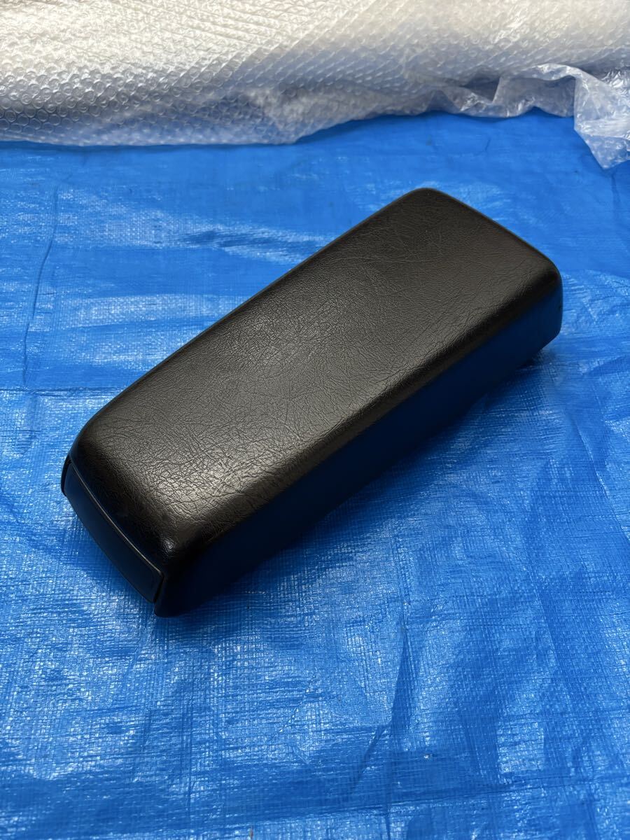 VOLVO240 ボルボ240 アームレスト ドリンクホルダー付拍卖