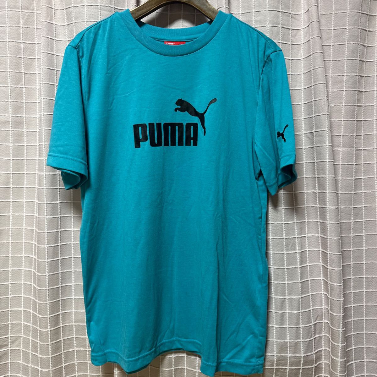 美品 PUMA 半袖Tシャツ 袖刺繍入り M ば拍卖