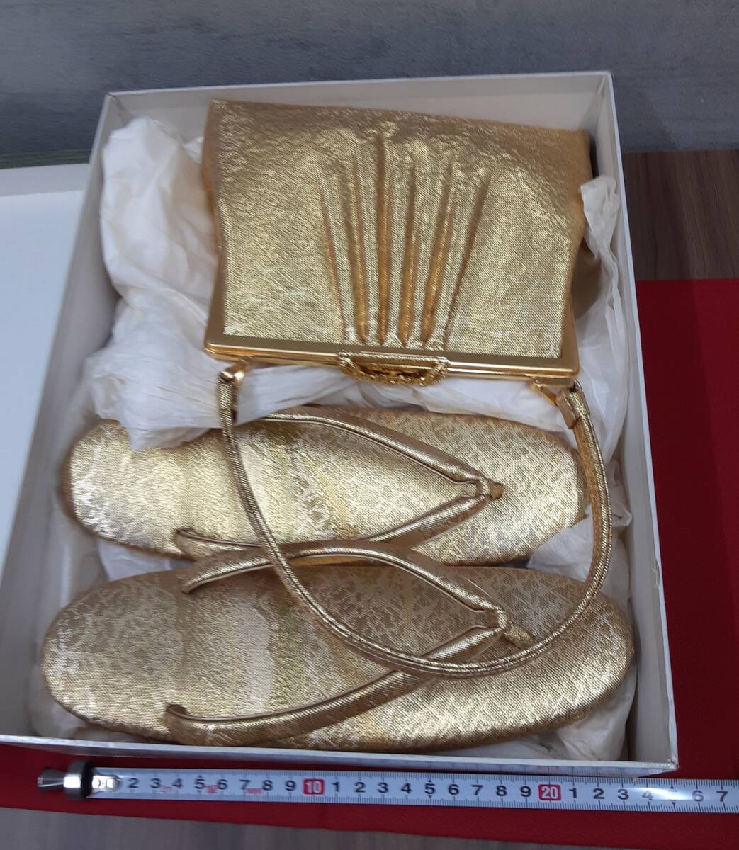 #10412【未使用】和装用草履23.5㎝、バッグ2点セット ゴールド 拍卖