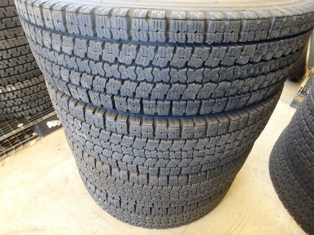 N432 送料無料【11R22.5 16PR】トーヨー M919 スタッドレス 4本 2022,23年製 約7-7.5分山拍卖