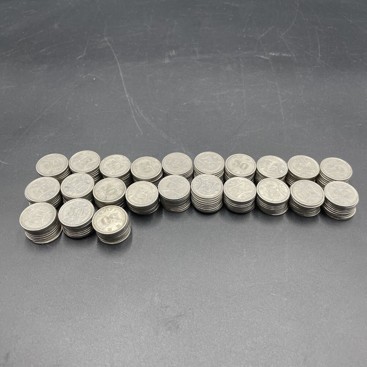 旧硬貨 [50円 昭和30,31,32,33年発行 230枚拍卖