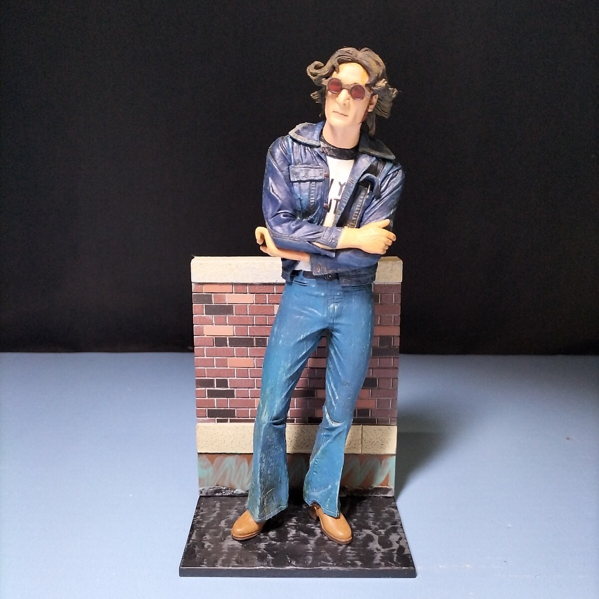 ビートルズ ジョン・レノン  フィギュア 7インチ  NECA製  人形拍卖