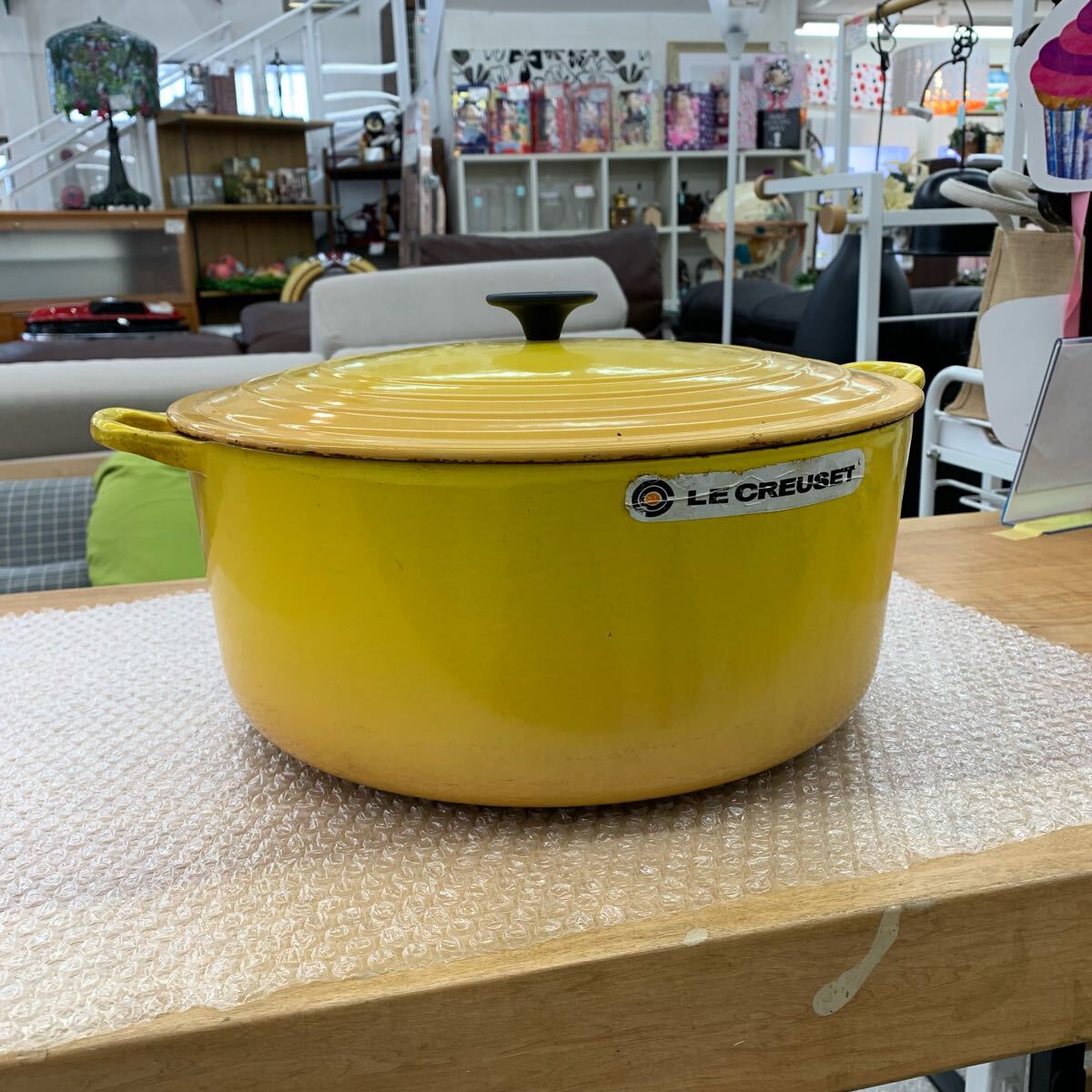Le Creuset ル・クルーゼ ココット・ロンド 鋳物 ホーロー 両手鍋 調理器具 キッチン用品 28cm イエロー  757拍卖