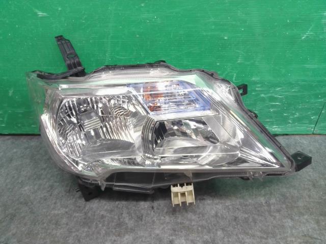 セレナ DAA-HFC26 右ヘッドランプASSY ハイウェイスター S-ハイブリッド Vエアロモード 26010-1VM5A拍卖