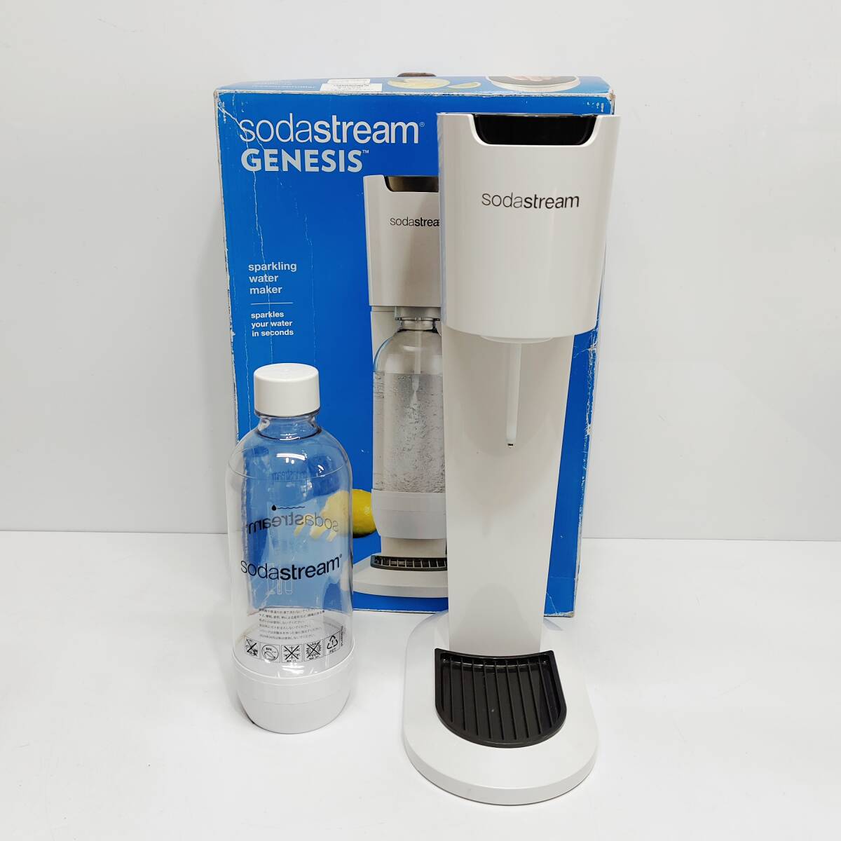 ●動作品 ソーダストリーム G100 炭酸水メーカー soda stream ホワイト GENESIS スパークリングウォーター ジュース アルコール L1623拍卖