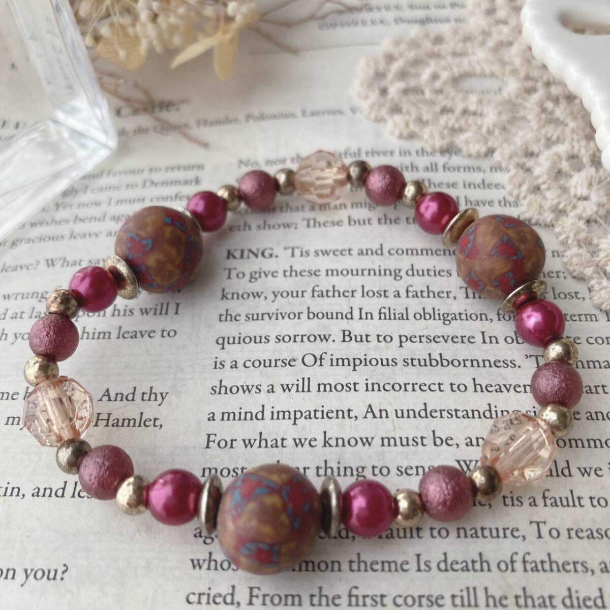 ブレスレット ワインレッド ボルドー系 パール ゴールド 伸縮 アンティーク調☆vintage jewelry accessoriesR0755拍卖