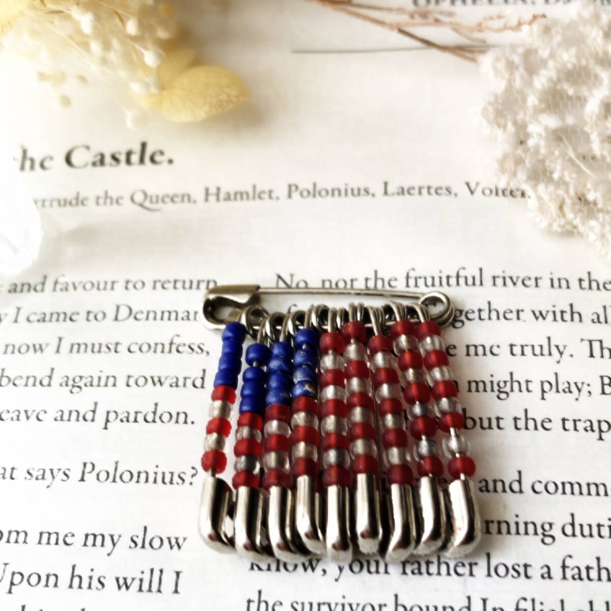 ビーズブローチ アメリカ 星条旗 USA セーフティー ピン バッジ シルバー☆vintage jewelry accessoriesR0768拍卖