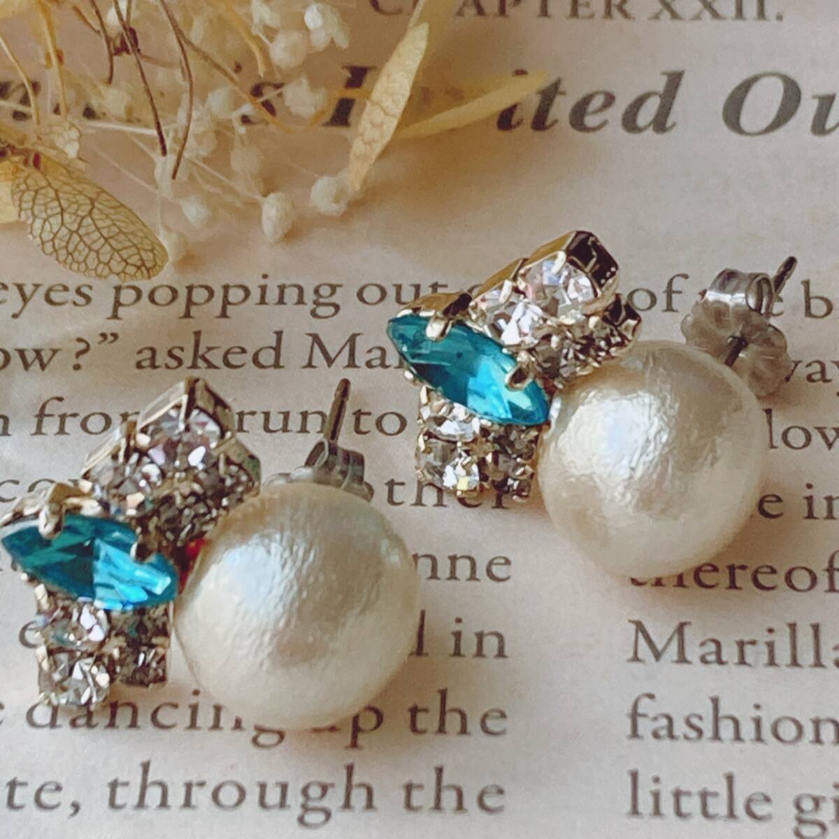 ピアス コットンパール ビジュー ラインストーン キラキラ アクアブルー 高見え 未使用☆vintage jewelry accessoriesR0922拍卖