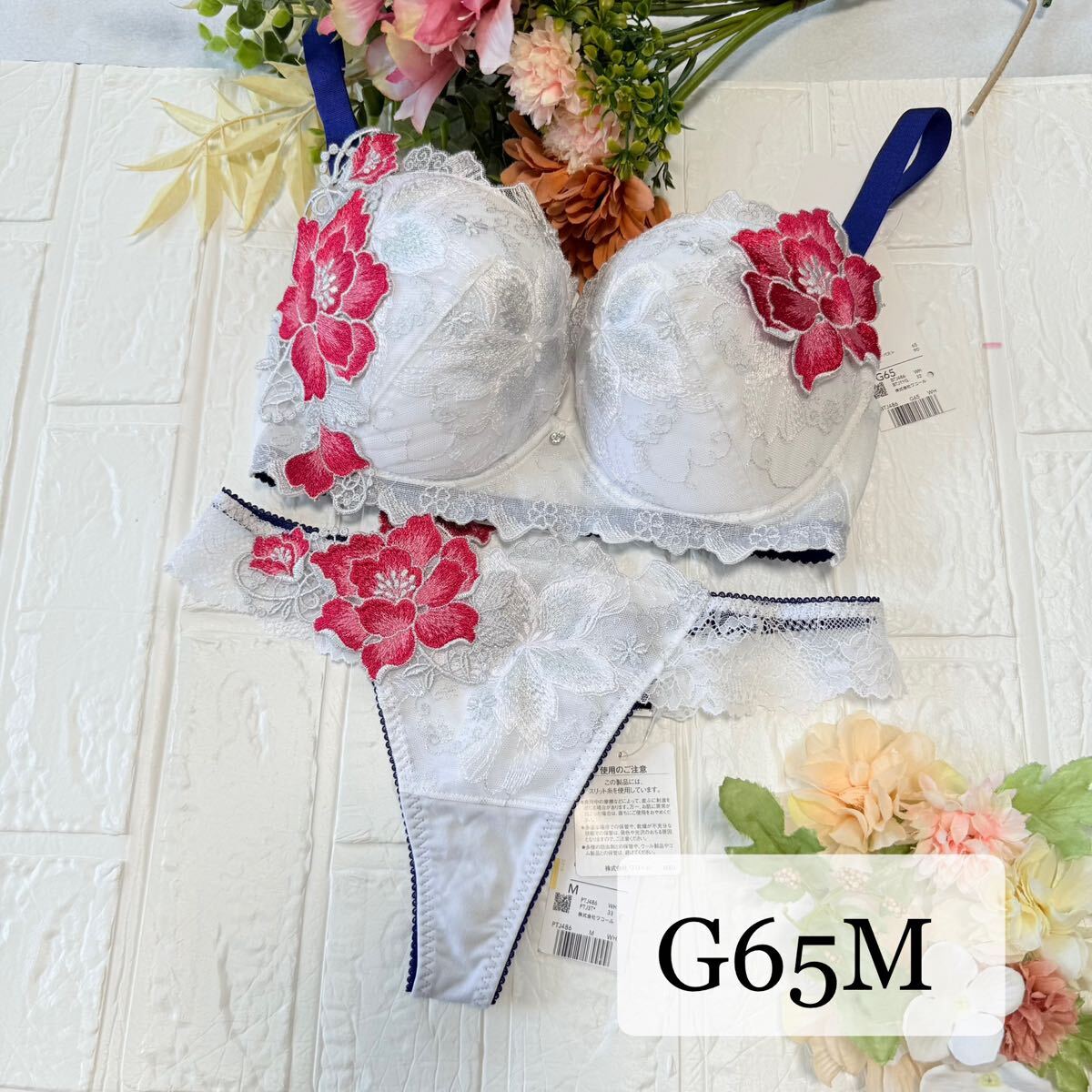 【新品】wacoal サルート 86 ブラ ソングセット G65M WH ワコール salute Tバックショーツ リボンの騎士拍卖