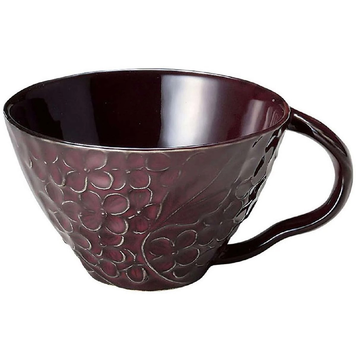 丁寧に彫られたレリーフの花模様が素敵な スープカップ 330ml パープル 美濃焼 しっとり落ち着いた色の器がテーブルシーンを優雅に演出拍卖