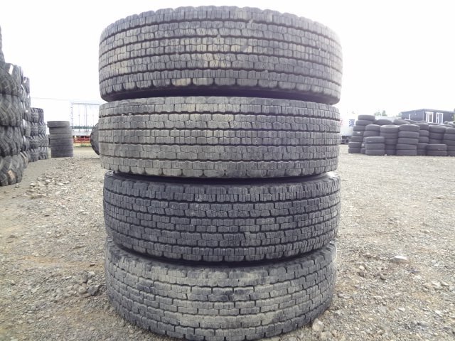 □659 冬 10穴 アルコア アルミホイール 冬 DUNLOP SP002R 11R22.5 14PR 4本 再生タイヤ スタッドレス拍卖