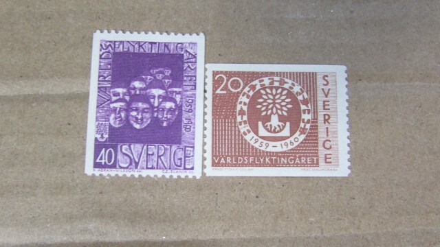 110 スウェーデン 世界難民年;様式化された根こそぎにされた木(世界難民年の象徴) 2種完 1960-04-07拍卖