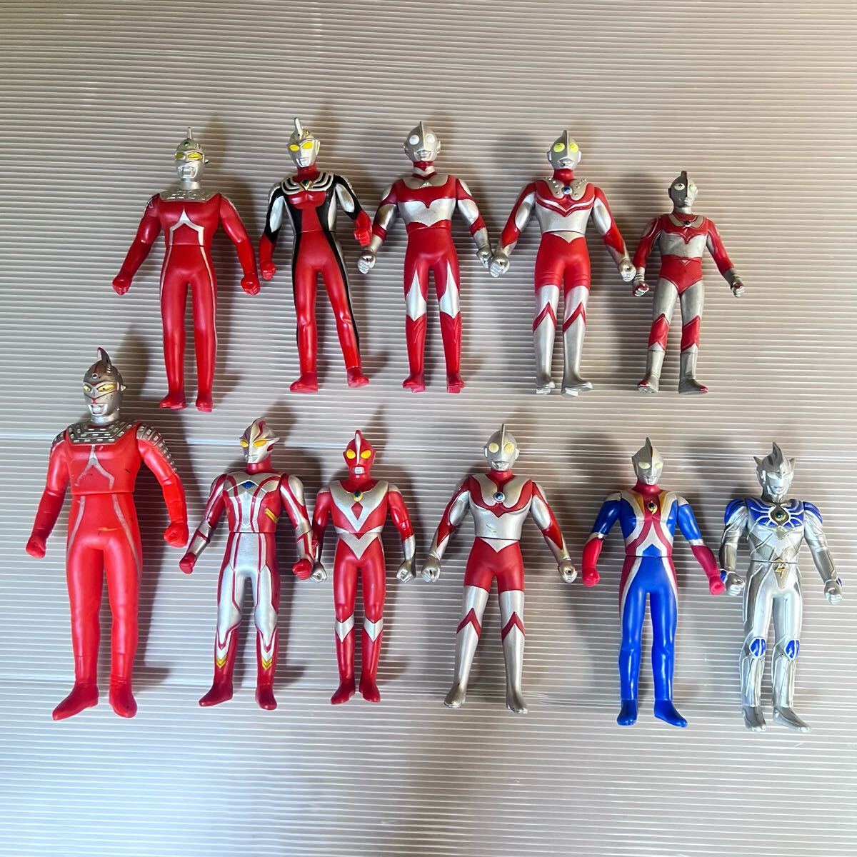 まとめ売り ウルトラマン ソフビ セット セブン ゼアス コスモス レジェンド メビウス ゾフィー フィギュア g7-79拍卖