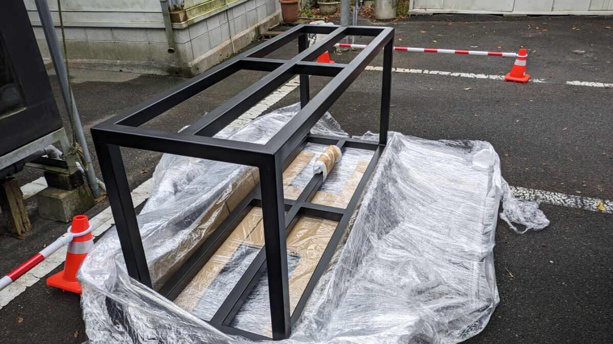全国発送 スチール製アングル台 1500x900x900H,60角,黒塗り拍卖