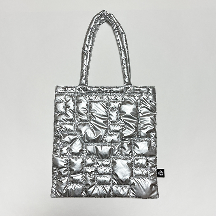 ☆布袋寅泰 ♪HOTEI 新品 G柄キルティング トートバッグ シルバー(LIVE IN BUDOKAN)拍卖