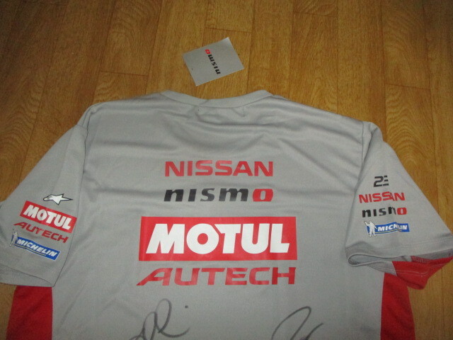 ニスモ・スーパーGT・スカイライン 旧モデル ドライバー直筆サイン多数 ドライTシャツ 未使用 サイズL デッドストック ジャケット拍卖