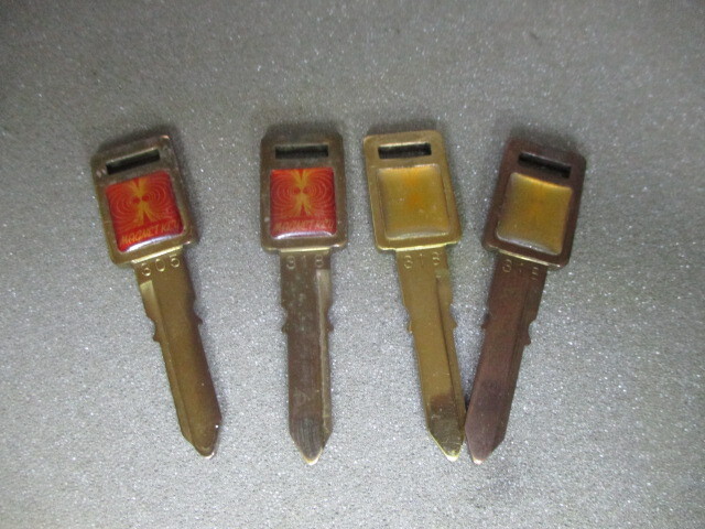 ホンダ 旧車・シティ M305・318X3 4本 当時物 磁石・M・マグネット・ファッション・ブランクキー 未使用 拍卖