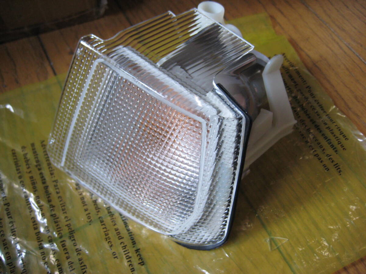 新品! 貴重 アルファロメオ 155 コーナー ウィンカーフロント 左側 60505906 社外品 DEPO社製拍卖