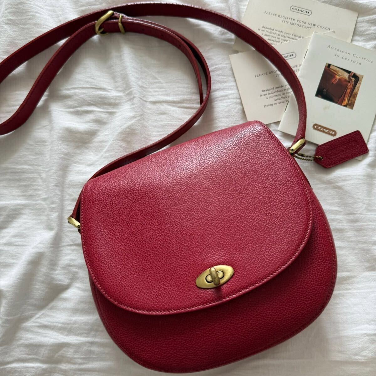 極美品/希少カラー●オールドコーチ OLD COACH マディソン ターンロック ショルダーバッグ 斜め掛け ポシェット 赤 レザー 本革 イタリア製拍卖