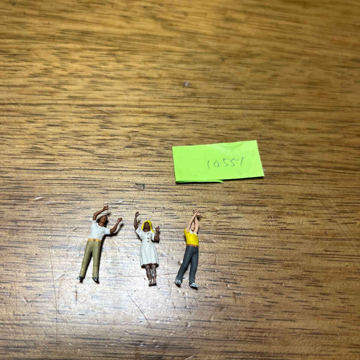 ■プライザー PREISER 10551 ライブの若者 3体のみ 鉄道模型 Models 情景 背景 ミニチュア フィギュア拍卖