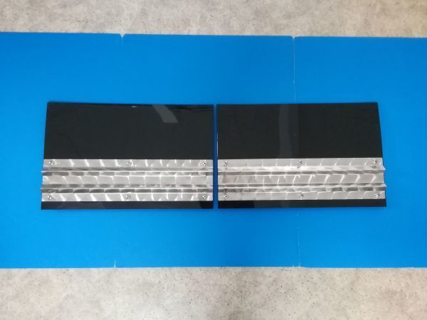 2t用 EVA フロント泥除け 幅350mm×縦270mm×厚み2mm ブラック ウロコウエイト 二山折り 2枚セット拍卖