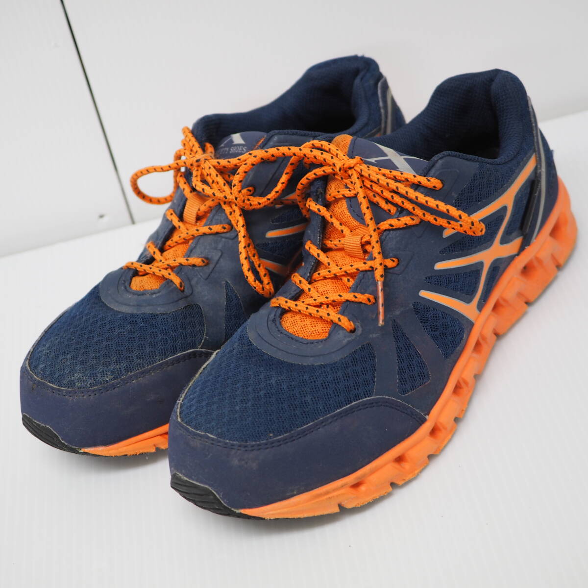 XEBEC(ジーベック) 安全靴 作業靴 JSAA A種 スニーカー 24.5cm 普通作業用 衝撃吸収 耐滑 ネイビー オレンジ拍卖