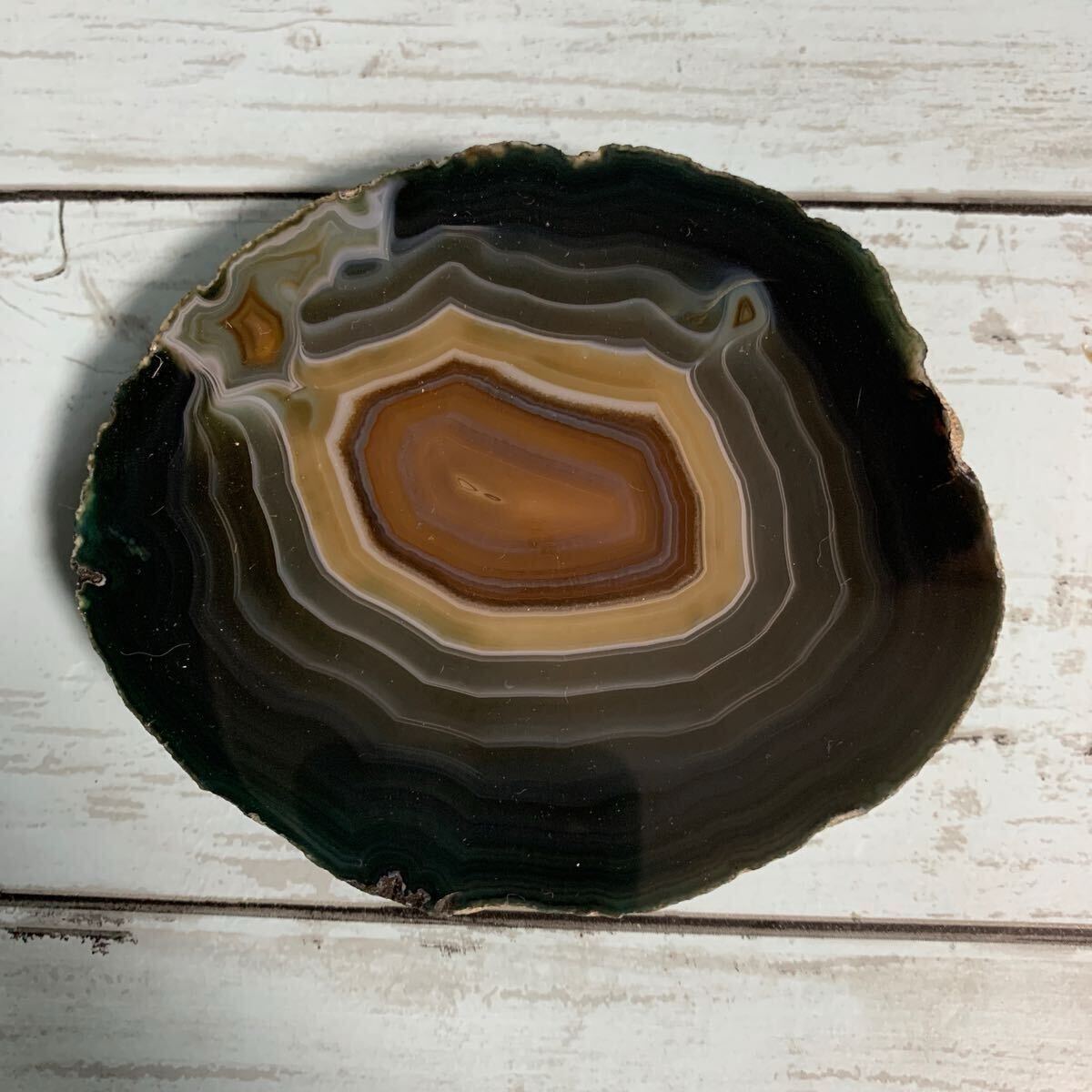 メノウ スライス 厚切り 原石 273g 天然石 鉱物 スライス コースター 置石 飾り石 パワーストーン 装飾品 インテリア アンティーク(A-2471)拍卖