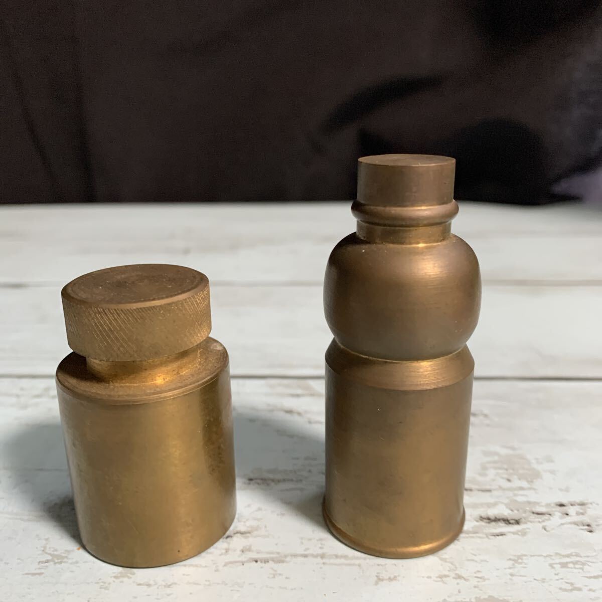 文鎮 ペーパーウエイト 丸 重り 銅器? 真鍮?時代物 古道具 (A-2647)拍卖