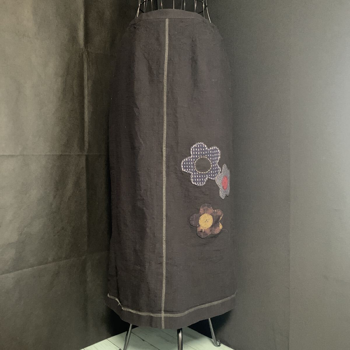 スカート ロングスカート 雪ん子 生地 刺し子 リメイク 素材 ハンドメイド 型染め 絣 手作り パッチワーク かすり ポケット付き (A-2721)拍卖