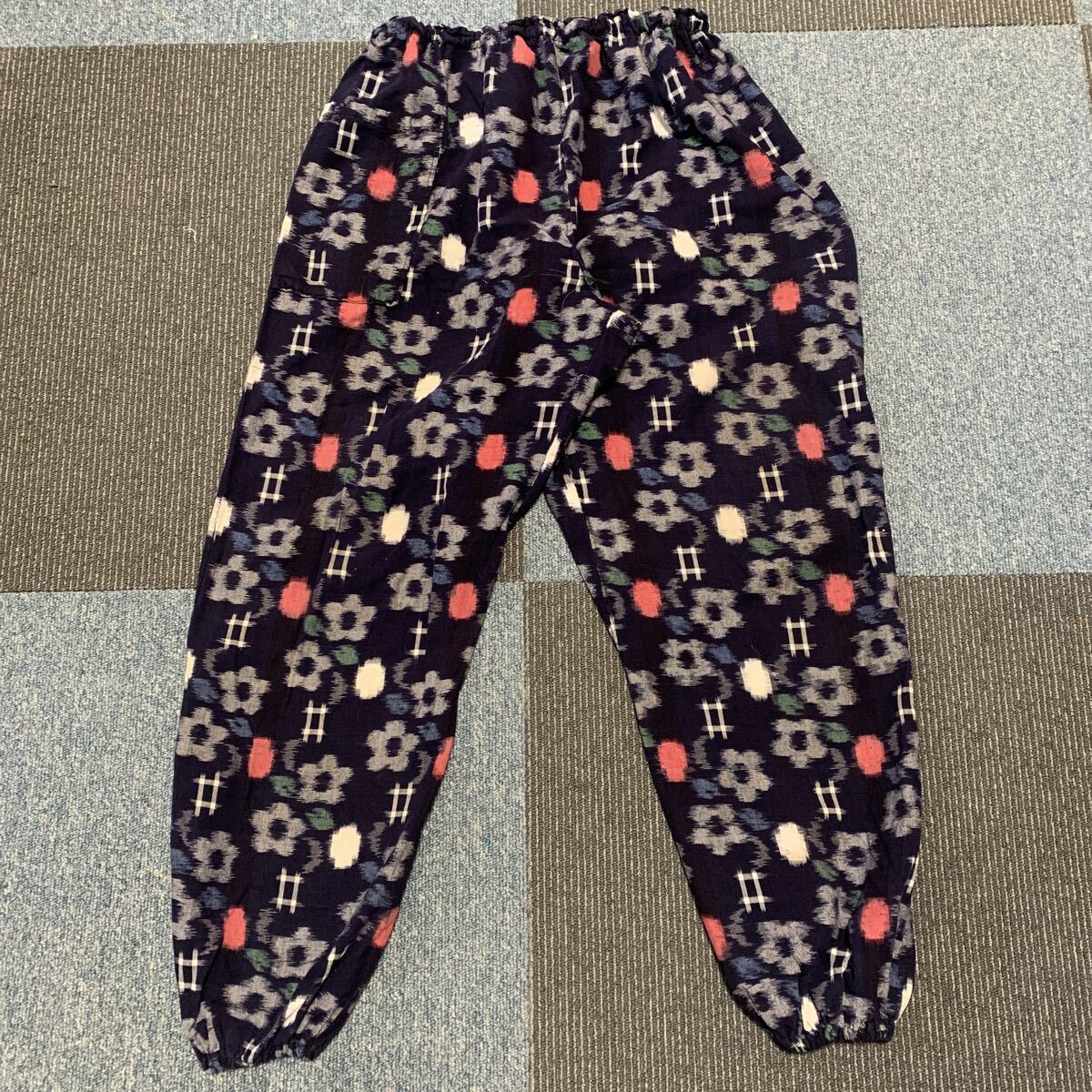ズボン パンツ もんぺ のら着 野良着 生地 リメイク 素材 ハンドメイド 古布 型染め 手作り パッチワーク かすり ポケット付き (A-2724)拍卖