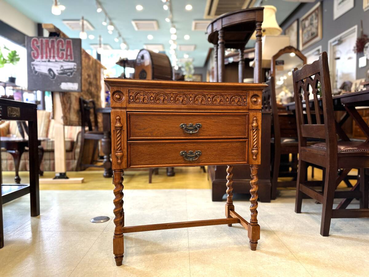 5G03 イギリスアンティーク調 ツイストレッグオークチェスト コンソール キャビネット拍卖