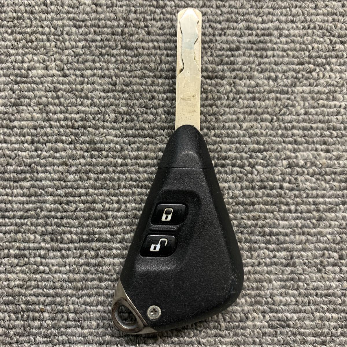 レガシィ スバル 純正 キーレス リモコン 鍵 2ボタン C30451A2600003 動作確認済 クリック感有 F119拍卖