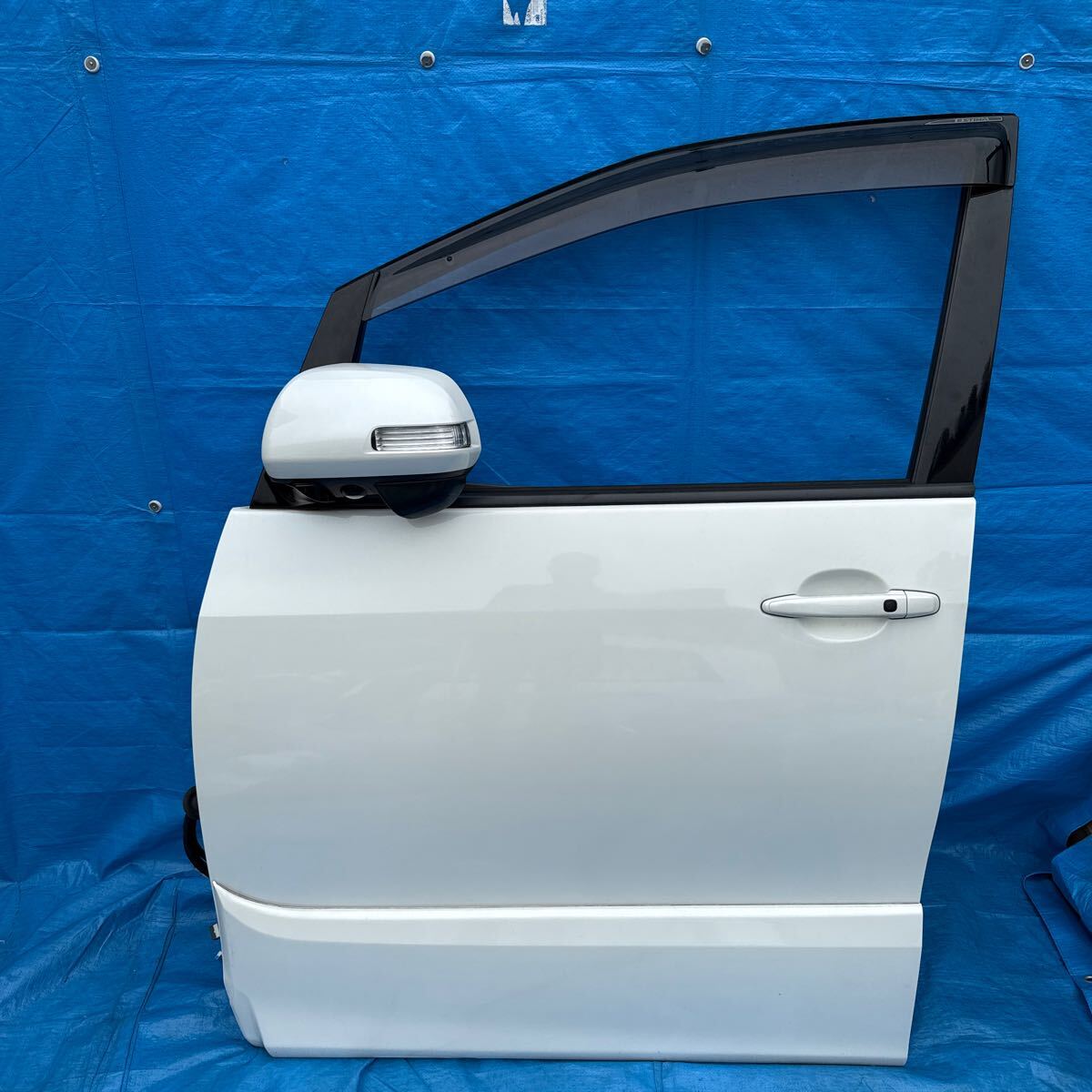 ◆トヨタ エスティマ《ACR50 ACR55 GSR50 GSR55》 純正 左 フロント ドア プロテクター付 カメラ付きドアミラー付 カラー070 67002-28260◆拍卖