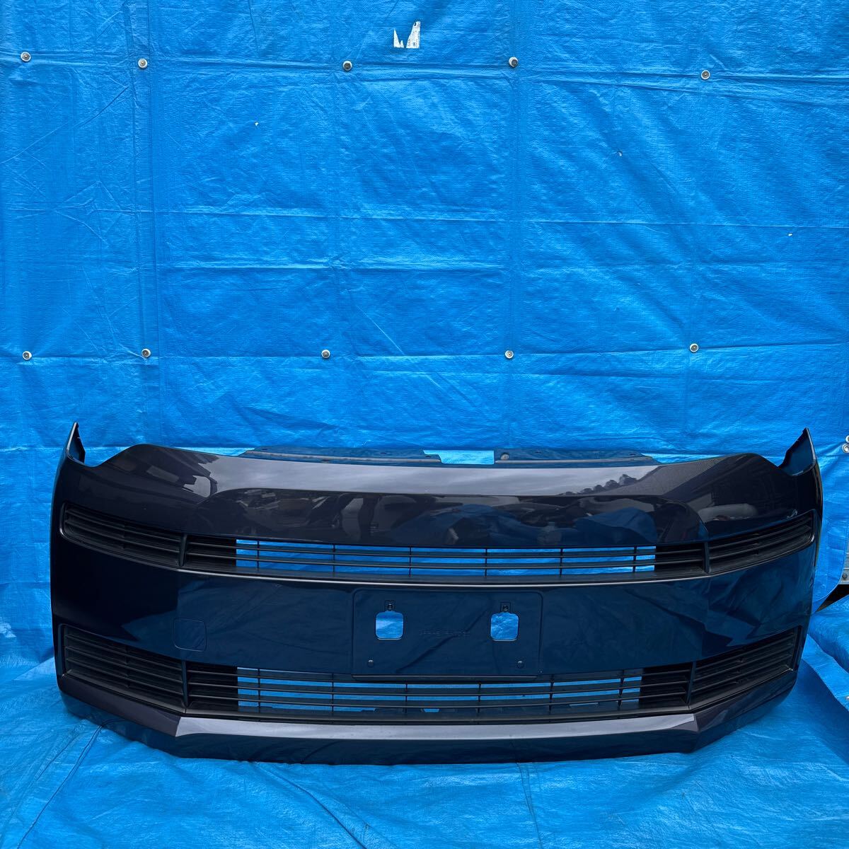 ◆トヨタ スペイド《NSP140 NSP141 NCP141 NCP145》純正 フロントバンパー カラー 9AF(ダークバイオレット) 52119-52810◆拍卖