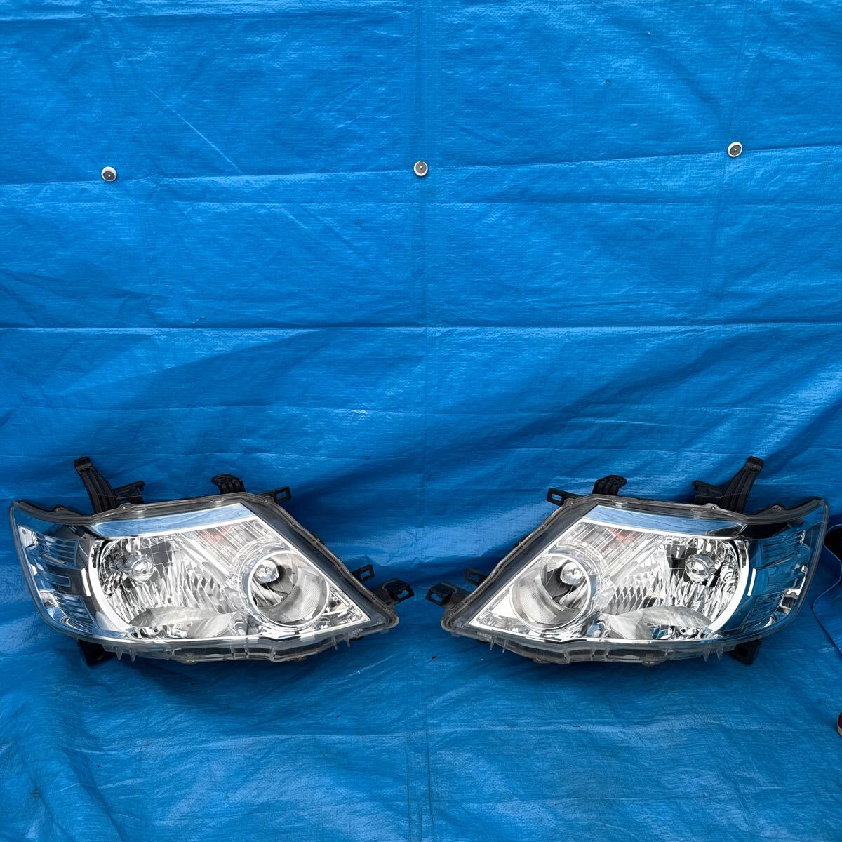 ◆ニッサン セレナ《C25 CC25 NC25 CNC25》純正 ハロゲン ヘッドランプ ヘッドライト 左右セット レべライザー付 KOITO 100-24920 点灯OK◆拍卖