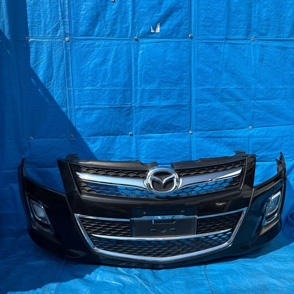 ◆マツダ MPV《 LY3P 》純正 フロントバンパー グリル付き フォグランプ付き カラー 35N (スパークリングブラックパール) L528-50031◆拍卖