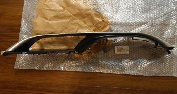 新品 純正品 TOYOTA トヨタ マルチインフォメーションディスプレイフード 特別仕様車 ZS煌 ノア ヴォクシー ZRR8# ZWR80拍卖