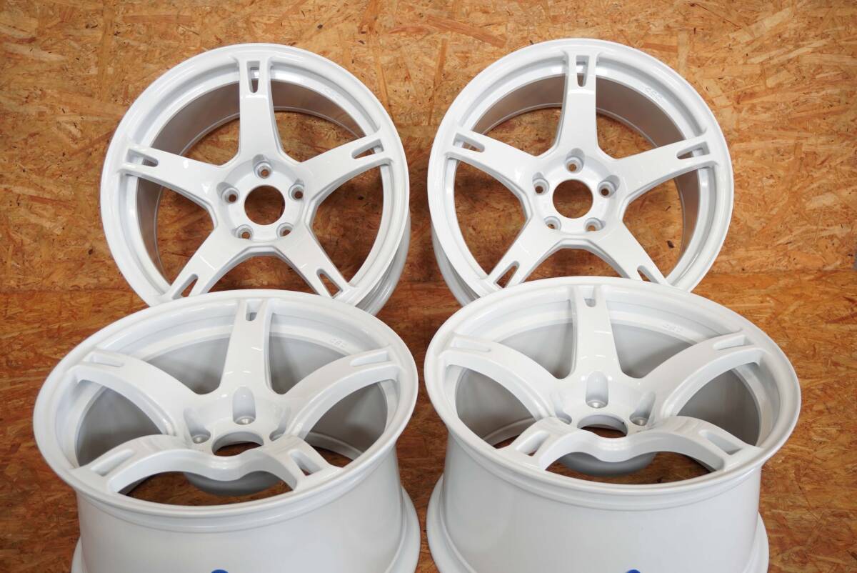 CST 01ハイパー V2 17インチ 9.5J +12 5/114.3 ホワイト 4本セット ドリフト CST ZERO1 HYPER V2 拍卖