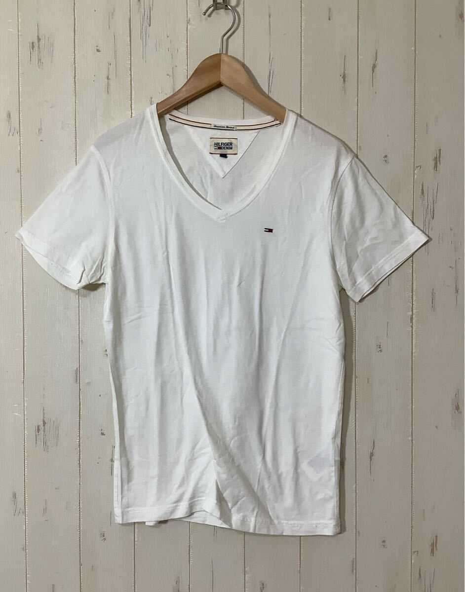 な1639 TOMMY HILFIGER トミーヒルフィガー Vネック 半袖Tシャツ S ホワイト ロゴ刺繍 拍卖