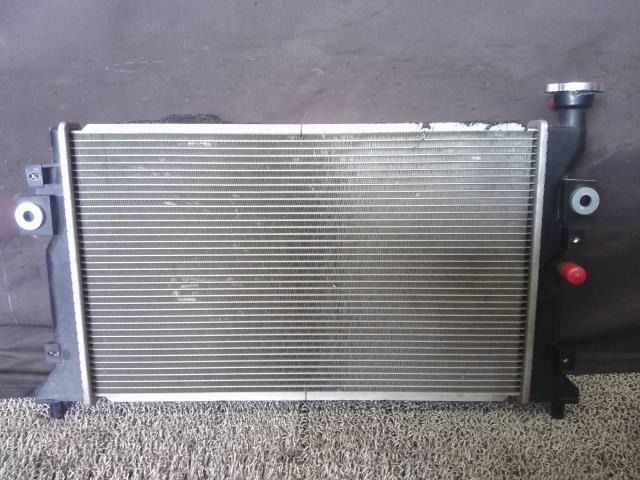 キャリィ 3BD-DA16T ラジエータ 移動販売冷凍車 26U 17700-82M00拍卖