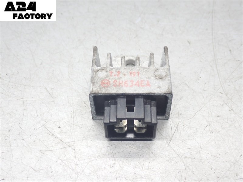 A1R7-0404 ホンダ スーパーカブ90 カスタム 実動 レギュレター レギュレーター 【HA02-280~ 3速セル付 動画有】拍卖