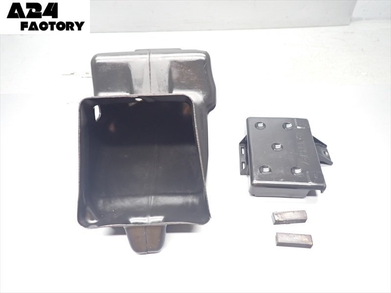 H1R7-0718 ホンダ CB400SB / スーパーボルドール バッテリーボックス 純正品 【NC39-110~ スペック3 動画有】拍卖