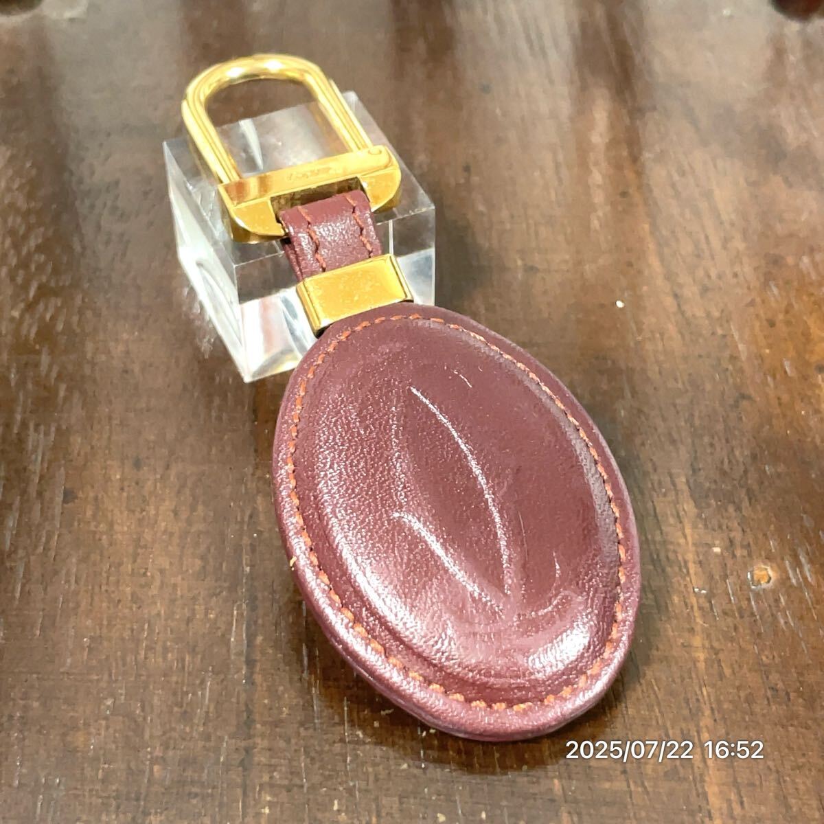 Cartier カルティエ CCロゴ ゴールドカラー金具 レザー 革 キーホルダー キーリング チャームアクセサリー小物拍卖