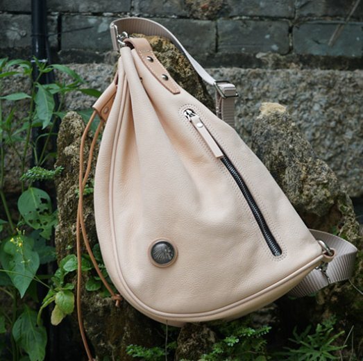 本革のショルダーバッグ男の人の頭の層牛革の男女のアメリカの独特なショルダーバッグ机関車の包み子の包み拍卖