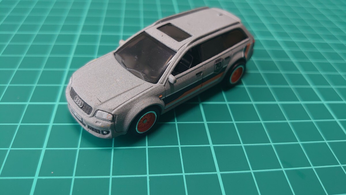 マッチボックス Audi RS6 AVANT 70周年記念モデル拍卖